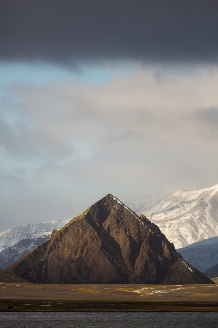 islande-llasula-alftavatn-pyramide