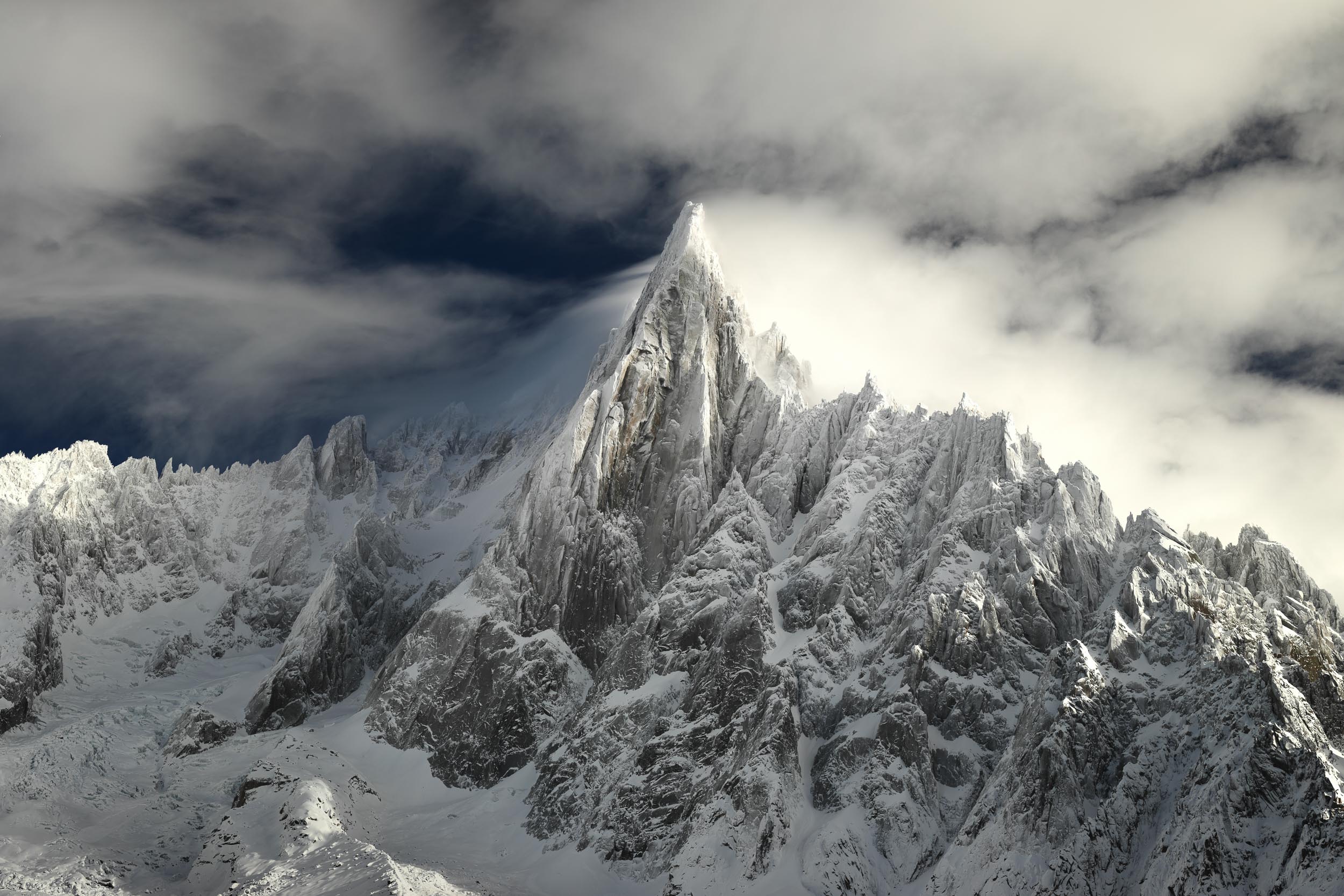 chamonix mont blanc montenvers bleu blanc drus givree hiver assemblage