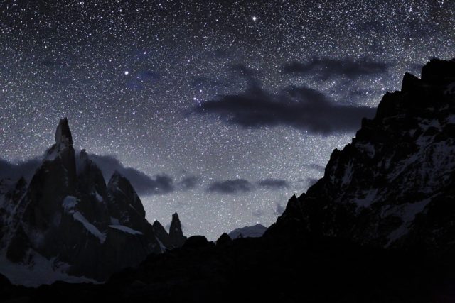 nocturne-cerro-torre-patagonie