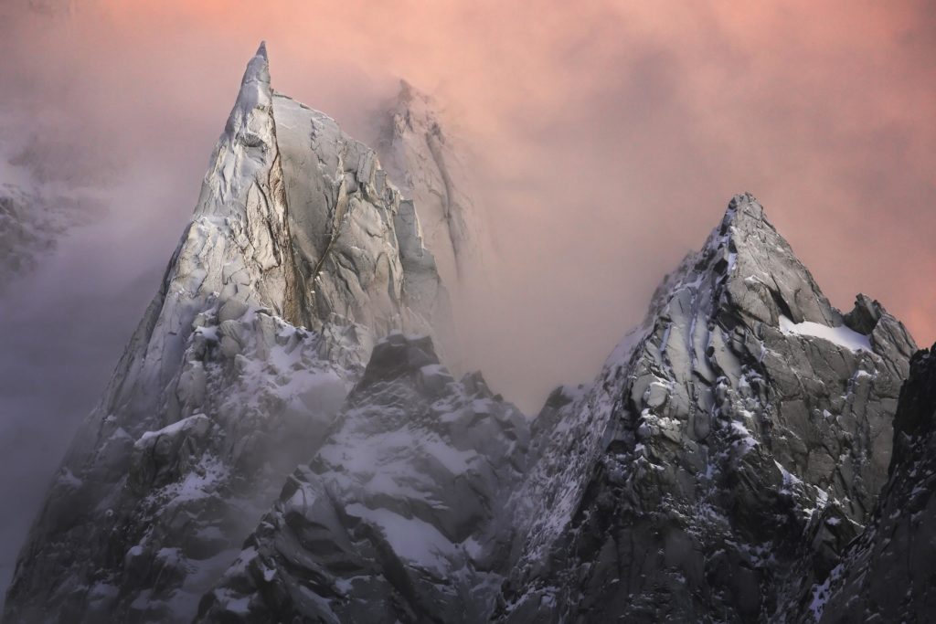 La couleur tombée du ciel aiguille des deux aigles chamonix mont blanc alpes haute savoie